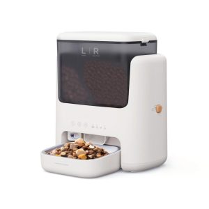 Dual-silo feeder with built-in camera for remote pet check-ins