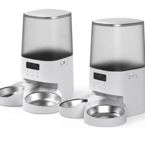 Dual-bowl feeder with voice recording to call pets to eat